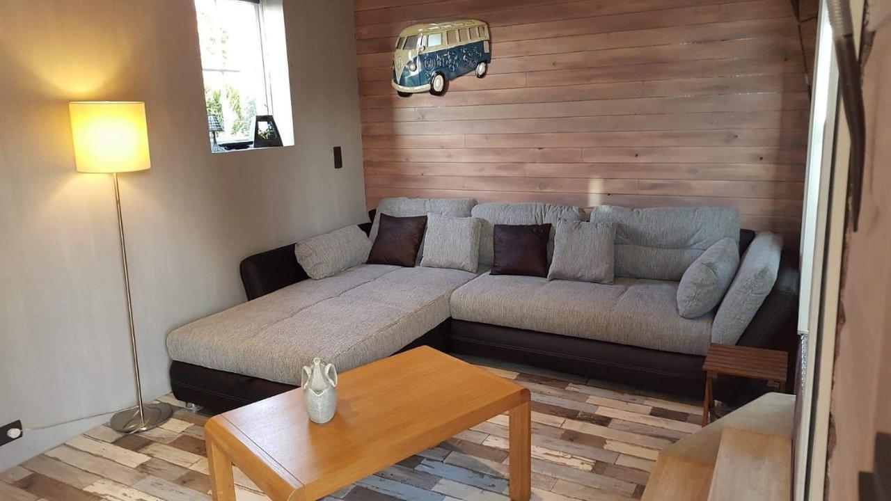La Baie Des Lacs Apartment Froidchapelle Luaran gambar